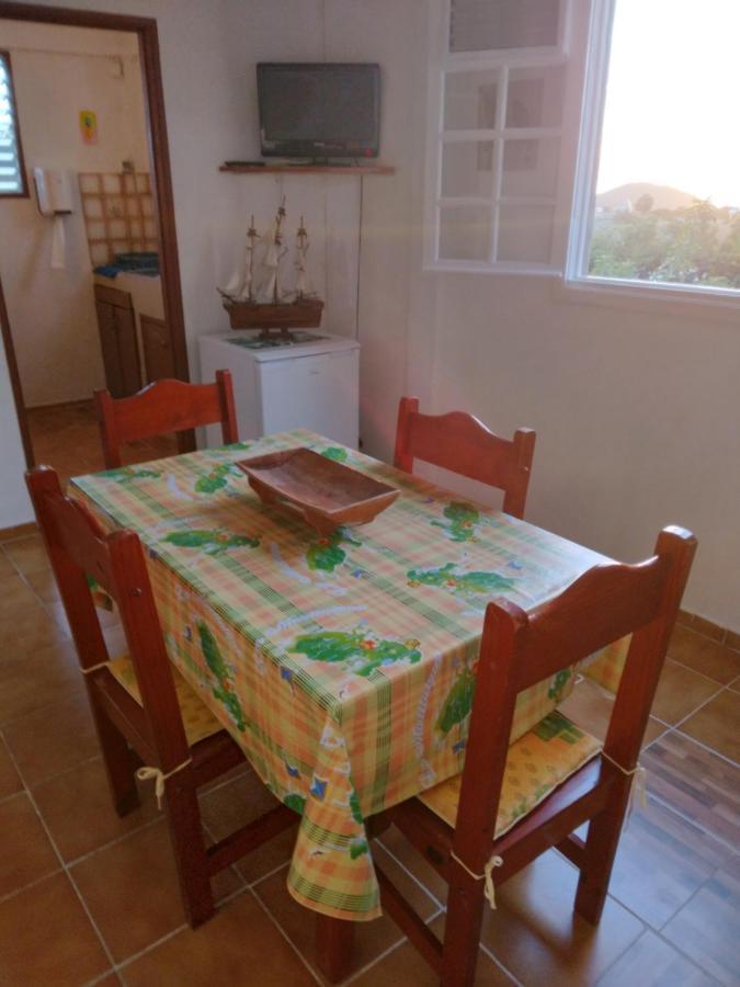Au Jardin Fleuri Apartman Sainte-Anne Kültér fotó